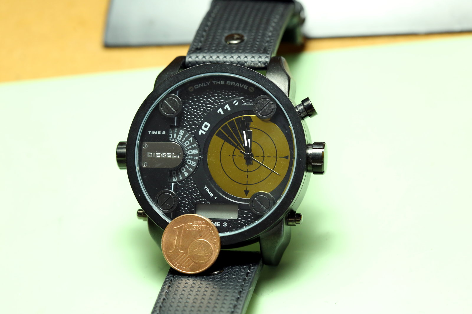 Diesel discount radar watch